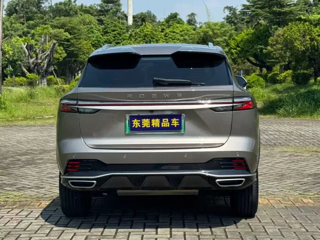Roewe RX5 — Фото автомобиля 15
