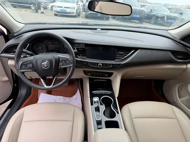 Buick Regal — Фото автомобиля 15