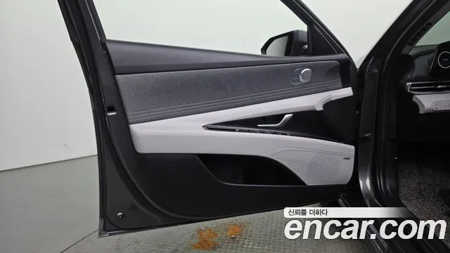Hyundai AVANTE Avante (CN7) — Фото автомобиля 20