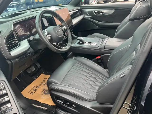 GAC Trumpchi GS8 — Фото автомобиля 9