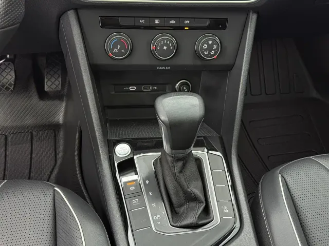 Volkswagen Tiguan L — Фото автомобиля 15