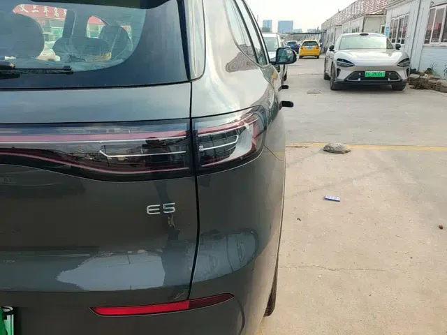 Geely Galaxy E5 — Фото автомобиля 7