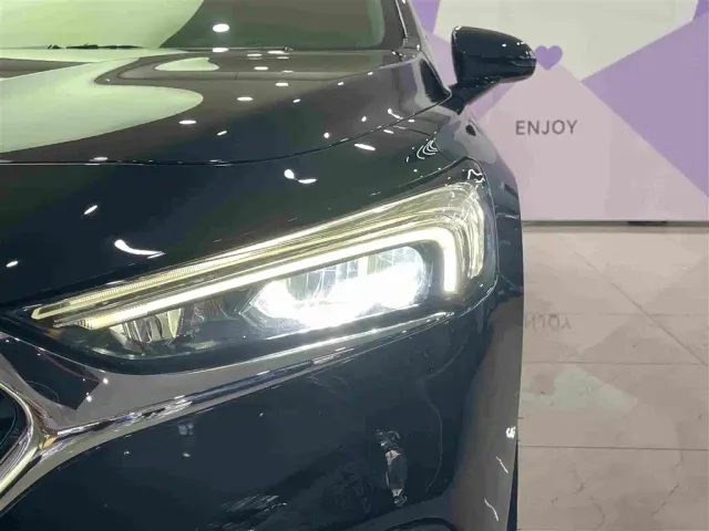 Buick LaCrosse — Фото автомобиля 4