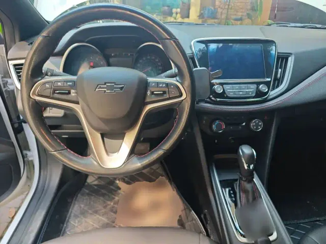 Chevrolet Monza — Фото автомобиля 5