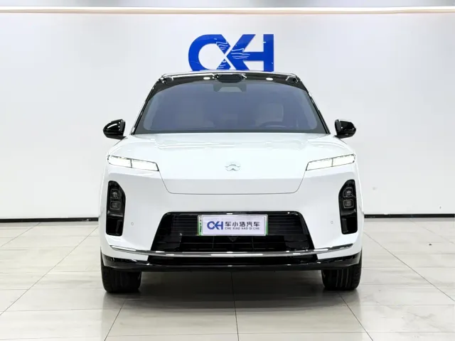 Nio ES8 — Фото автомобиля 2
