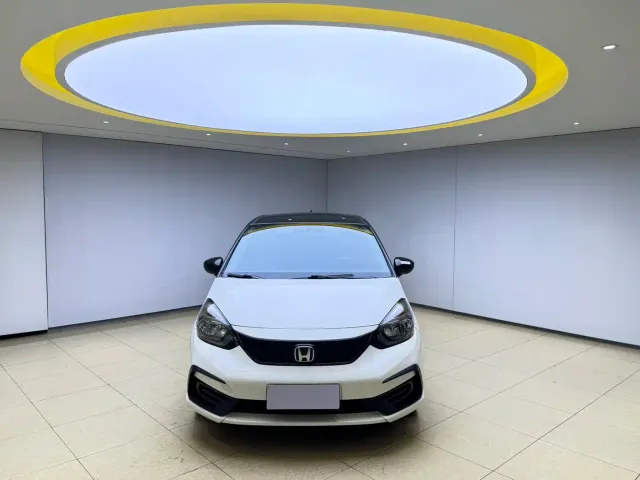 Honda Fit — Фото автомобиля 2