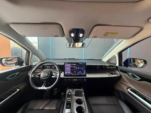 GAC Trumpchi E8 — Фото автомобиля 9