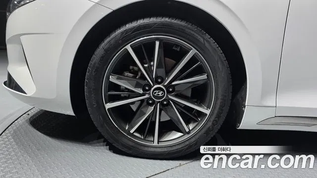 Hyundai Grandeur New — Фото автомобиля 5
