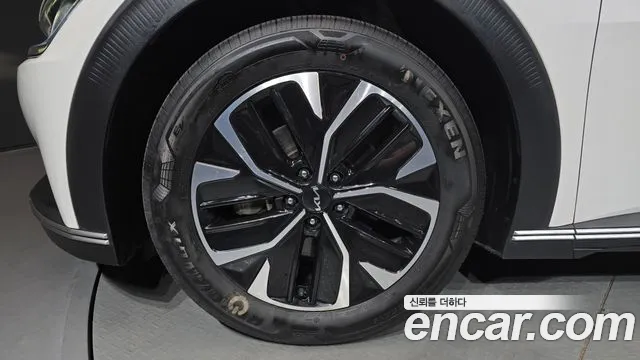 Kia EV6 — Фото автомобиля 5