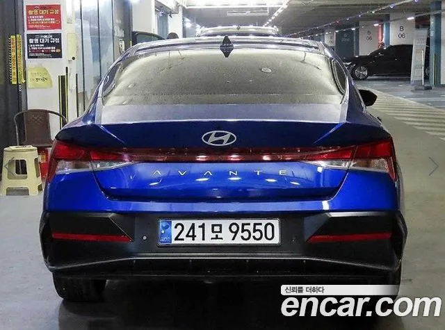 Hyundai AVANTE — Фото автомобиля 5