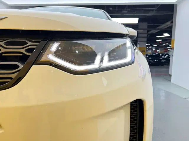 Land Rover Discovery Sport — Фото автомобиля 8