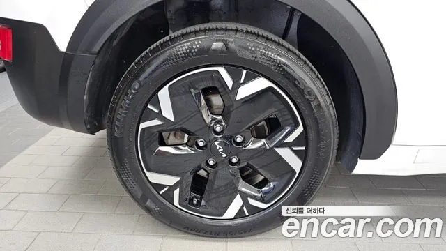 Kia Niro Niro (New) — Фото автомобиля 5