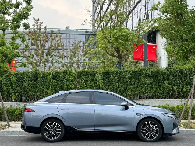Xpeng P5 — Фото автомобиля 4