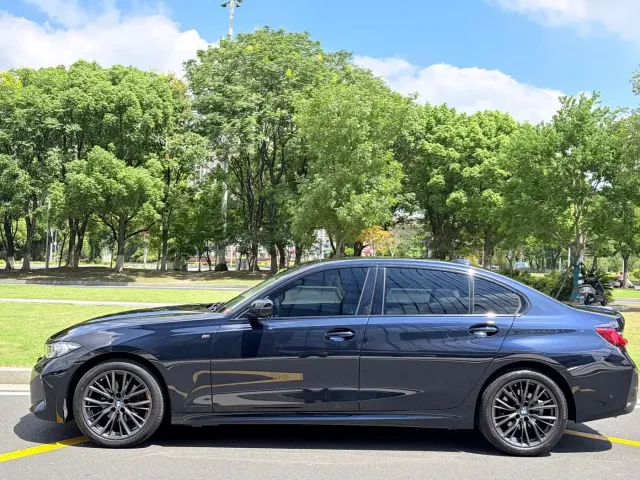 BMW 3 Series — Фото автомобиля 4