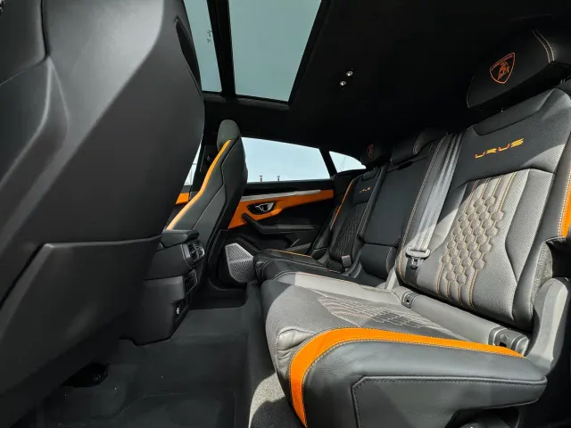Lamborghini Urus — Фото автомобиля 13
