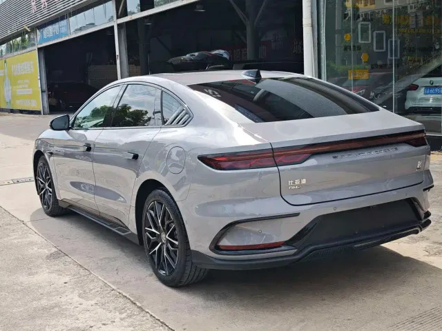 BYD Han — Фото автомобиля 5