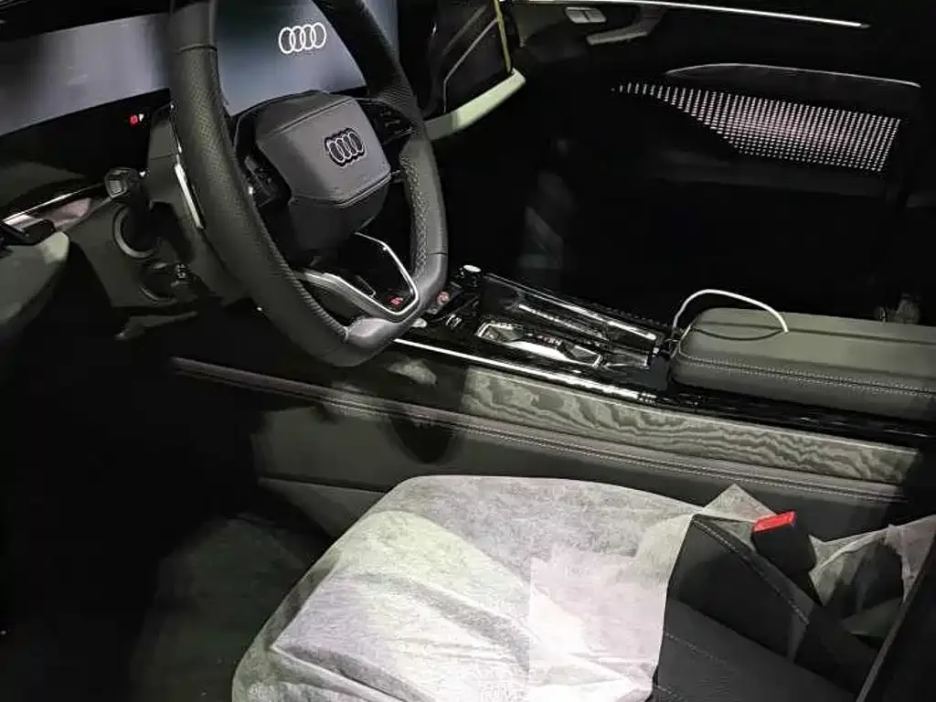 Audi Audi A6L 2026 Base Model — Фото автомобиля 3
