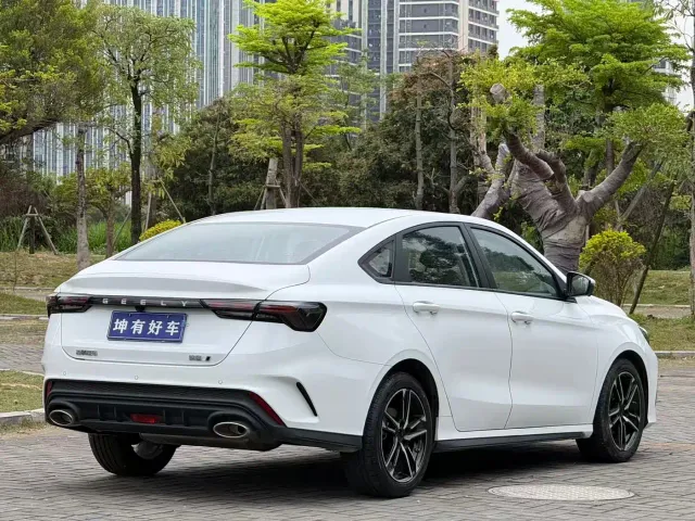 Geely Binrui — Фото автомобиля 6