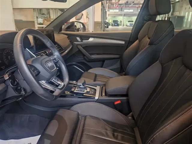 Audi Q5L Sportback — Фото автомобиля 10