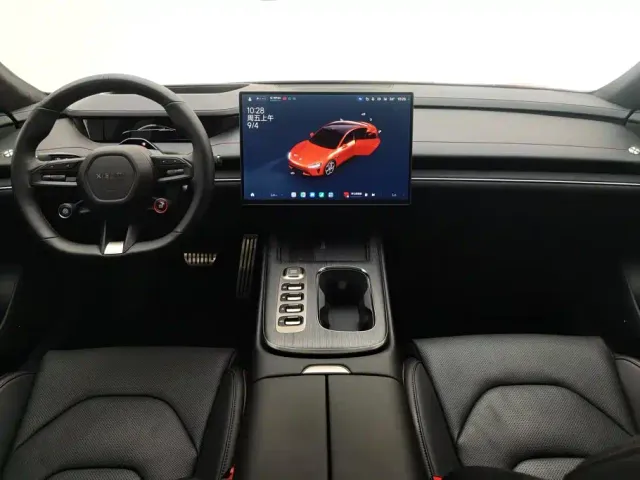 Xiaomi SU7 — Фото автомобиля 12