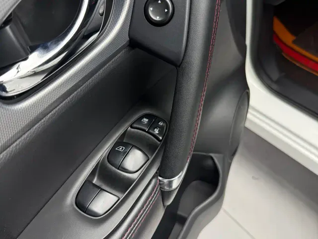 Nissan Qashqai — Фото автомобиля 10