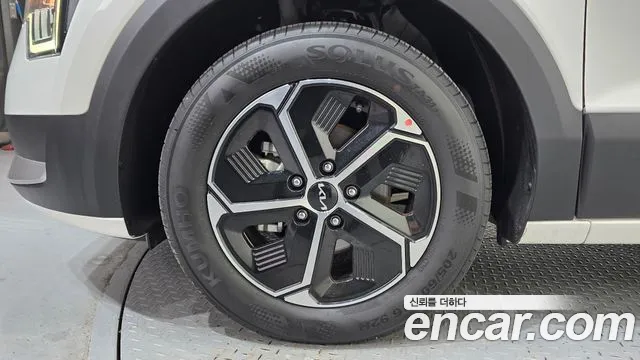 Kia Niro The All New — Фото автомобиля 5