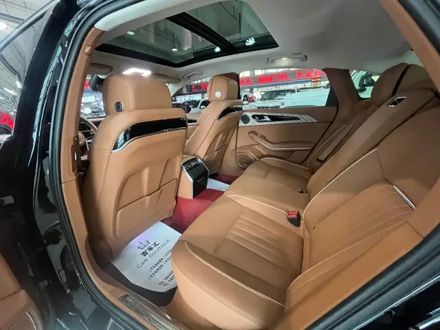 Hongqi H9 — Фото автомобиля 5