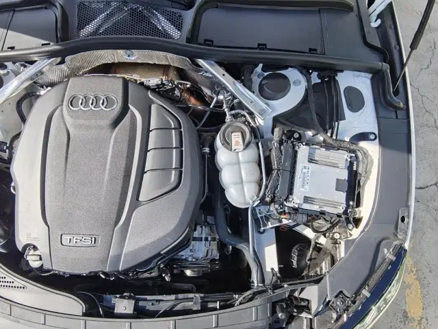 Audi A4L — Фото автомобиля 10