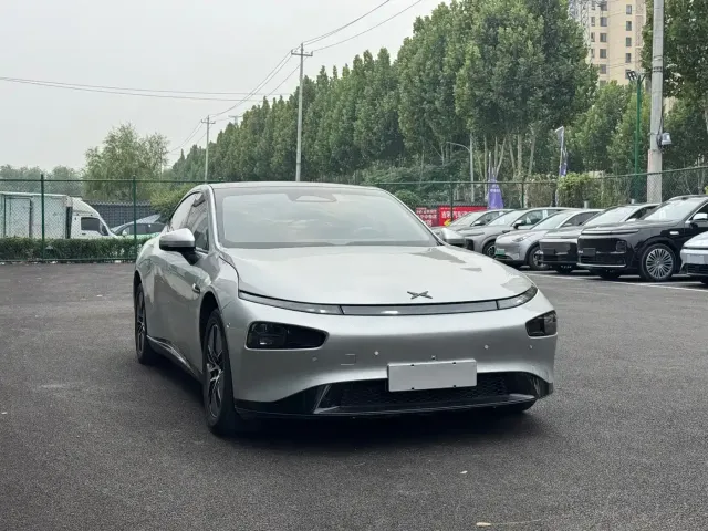 Xpeng P7 — Фото автомобиля 2