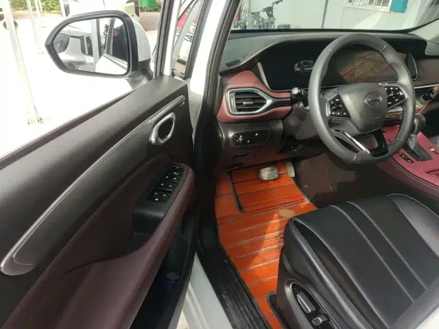 GAC Trumpchi M6 — Фото автомобиля 15