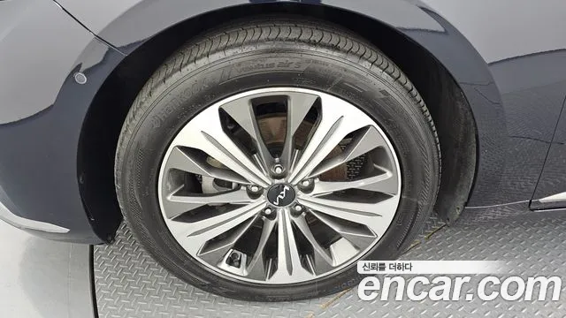 Kia K8 Signature — Фото автомобиля 5