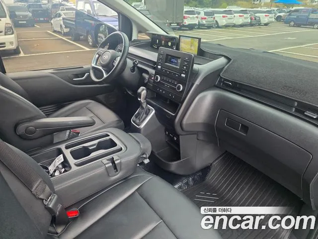Hyundai Staria — Фото автомобиля 9