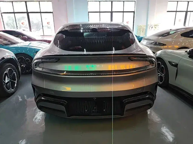 Xiaomi YU7 — Фото автомобиля 5