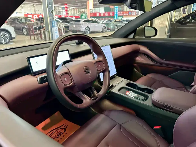 Nio ET5 Touring — Фото автомобиля 19