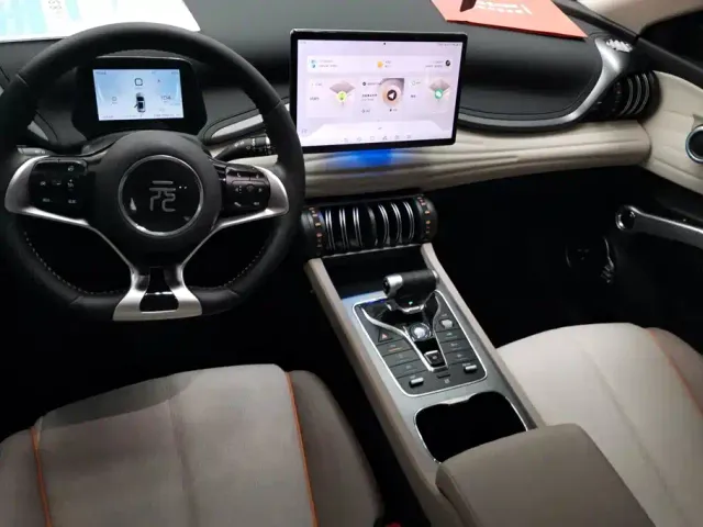 BYD Yuan PLUS — Фото автомобиля 12