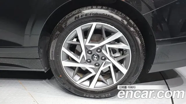 Hyundai Grandeur GN7 — Фото автомобиля 6