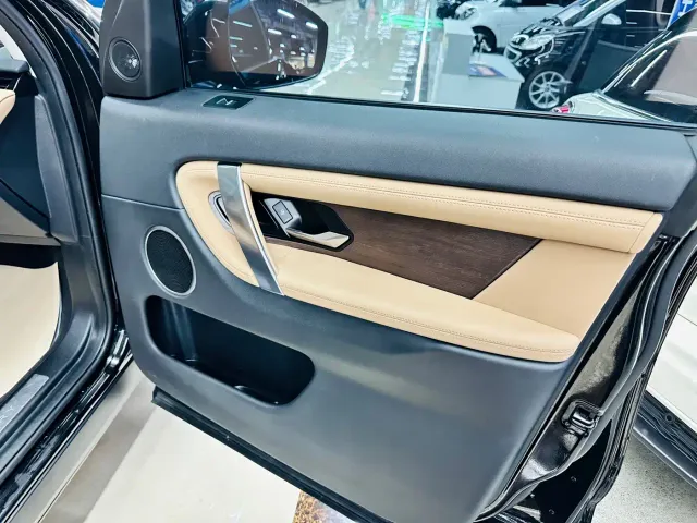 Land Rover Discovery Sport — Фото автомобиля 21