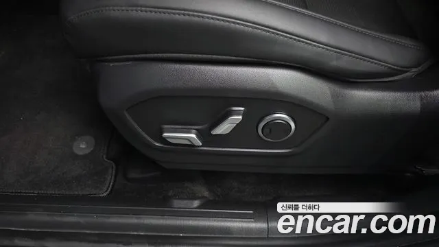 Hyundai Santafe Santa Fe (MX5) Бензин 2.5T 2WD — Фото автомобиля 29
