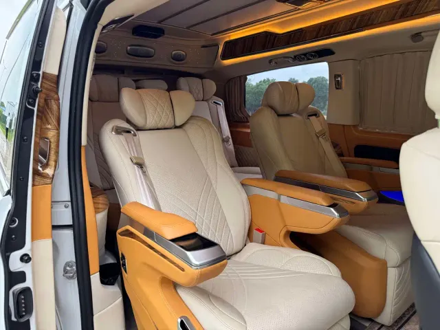 Mercedes-Benz Vito 2021 2.0T Business Edition 7-seater — Фото автомобиля 9