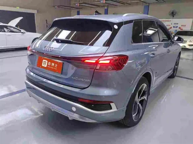 Audi Audi Q4 e-tron 2023 40 e-tron Innovation Edition — Фото автомобиля 3