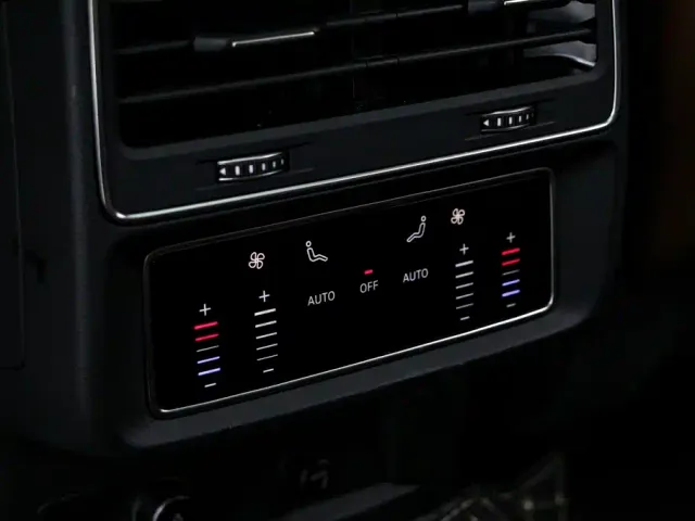Audi Q7 — Фото автомобиля 17