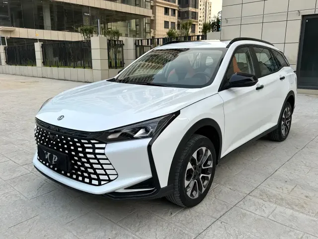 Фотография автомобиля — Dongfeng Yixuan GS