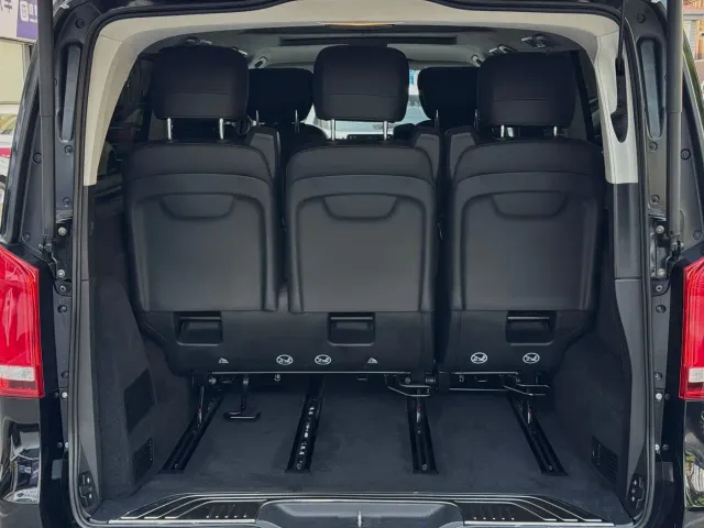 Mercedes-Benz V-Class — Фото автомобиля 12