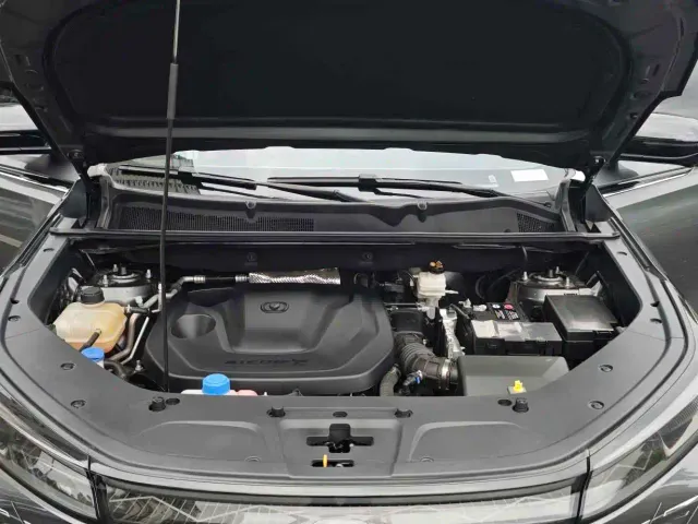Changan CS75 Plus — Фото автомобиля 18