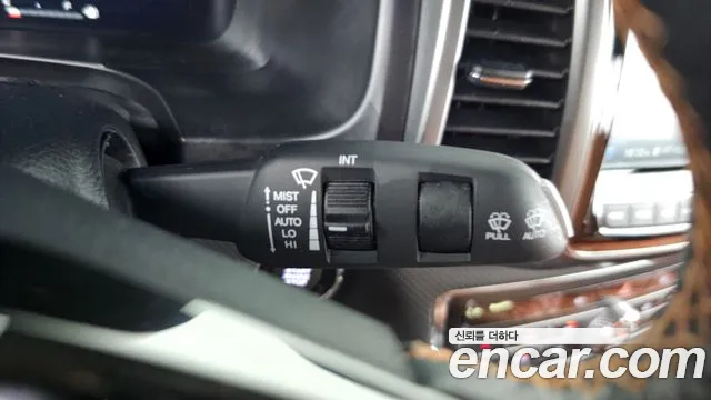 KG_Mobility_Ssangyong Rexton Новый Rexton Sport Khan Дизель 2.2 4WD — Фото автомобиля 20