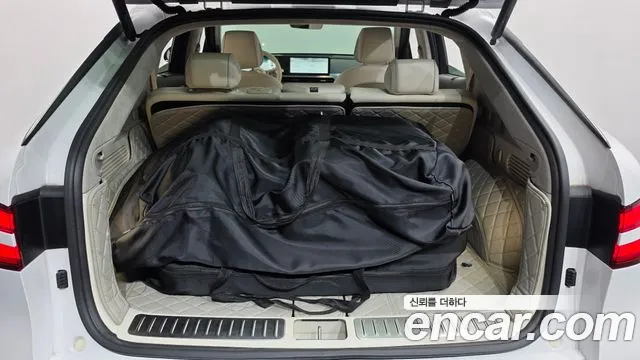 Genesis GV60 — Фото автомобиля 25