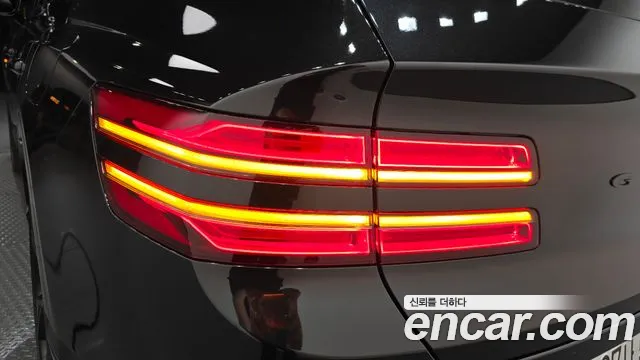 Genesis GV80 — Фото автомобиля 8