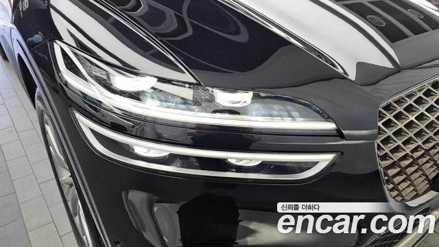 Genesis GV70 — Фото автомобиля 7