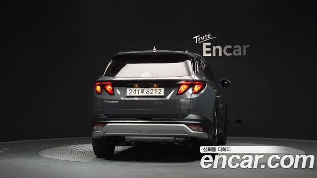 Hyundai Tucson Новый Tucson (NX4) Бензин 1.6 турбо 2WD — Фото автомобиля 4