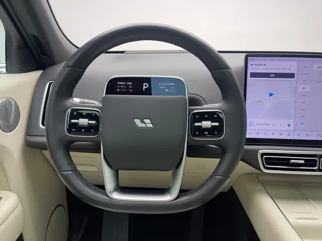 Li Auto L7 — Фото автомобиля 12